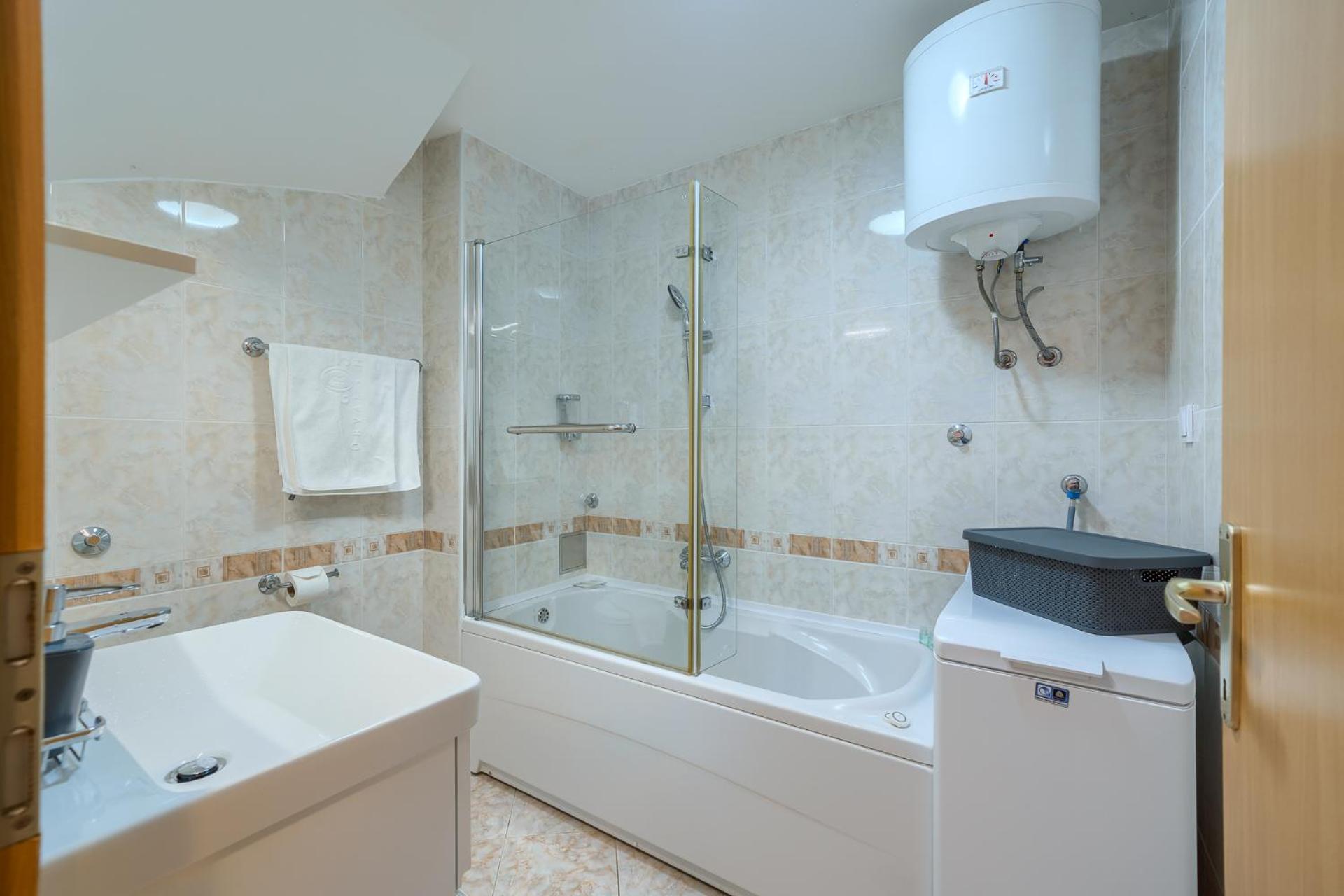Villa Bonaca Perfect Location For A Holiday With Friends Or Family, Heated Pool Sumartin Ngoại thất bức ảnh